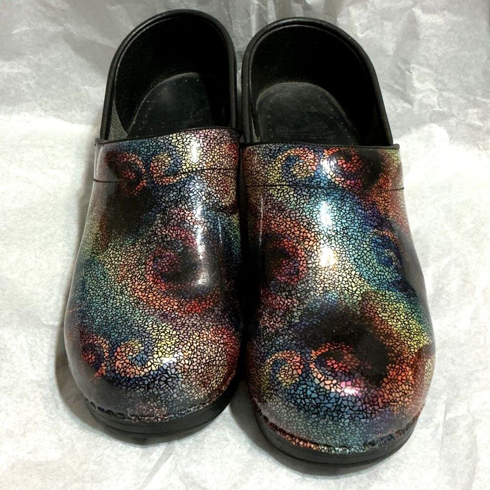 Dansko Multi Mosaic Patent leather finish clogs Size 37 Slip On slip resistant
